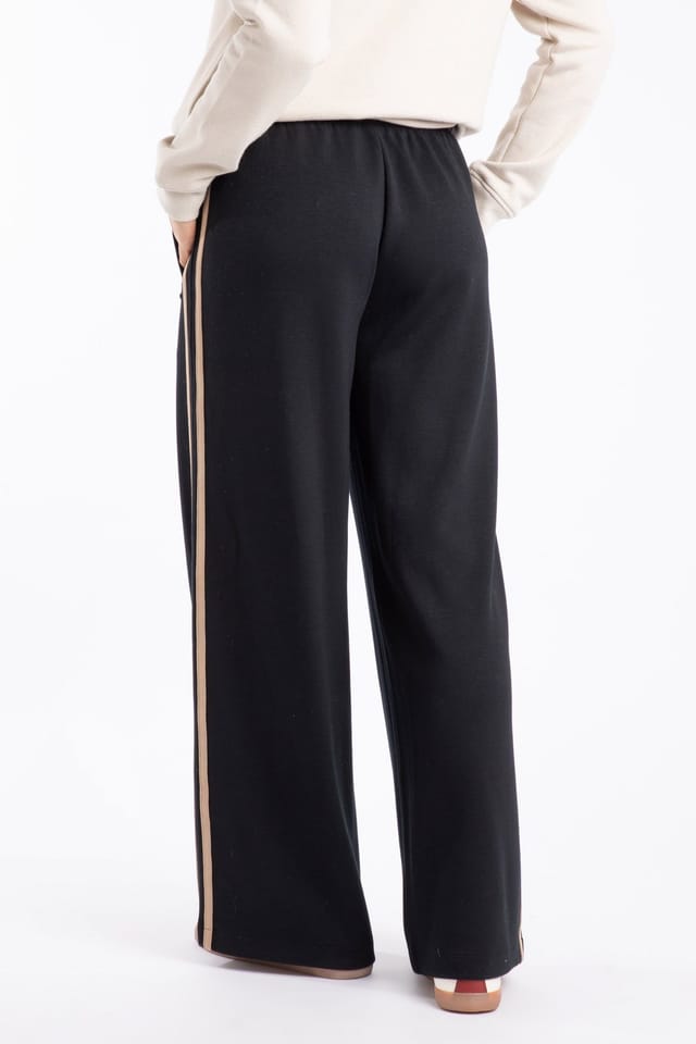 Weird Fish Weird Fish Women's Ivy Jersey Wide Leg Trouser in Black - 3
