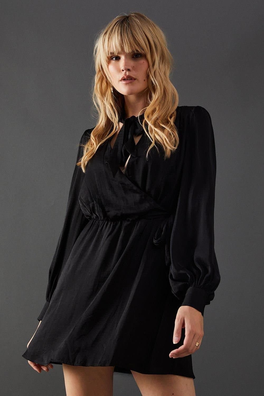 Warehouse Warehouse Women's Satin Tie Neck Flippy Mini Dress in Black