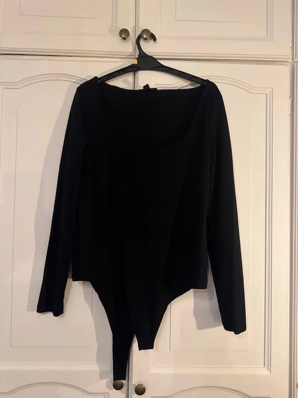 New Look Newlook square neck bodysuit size 18
