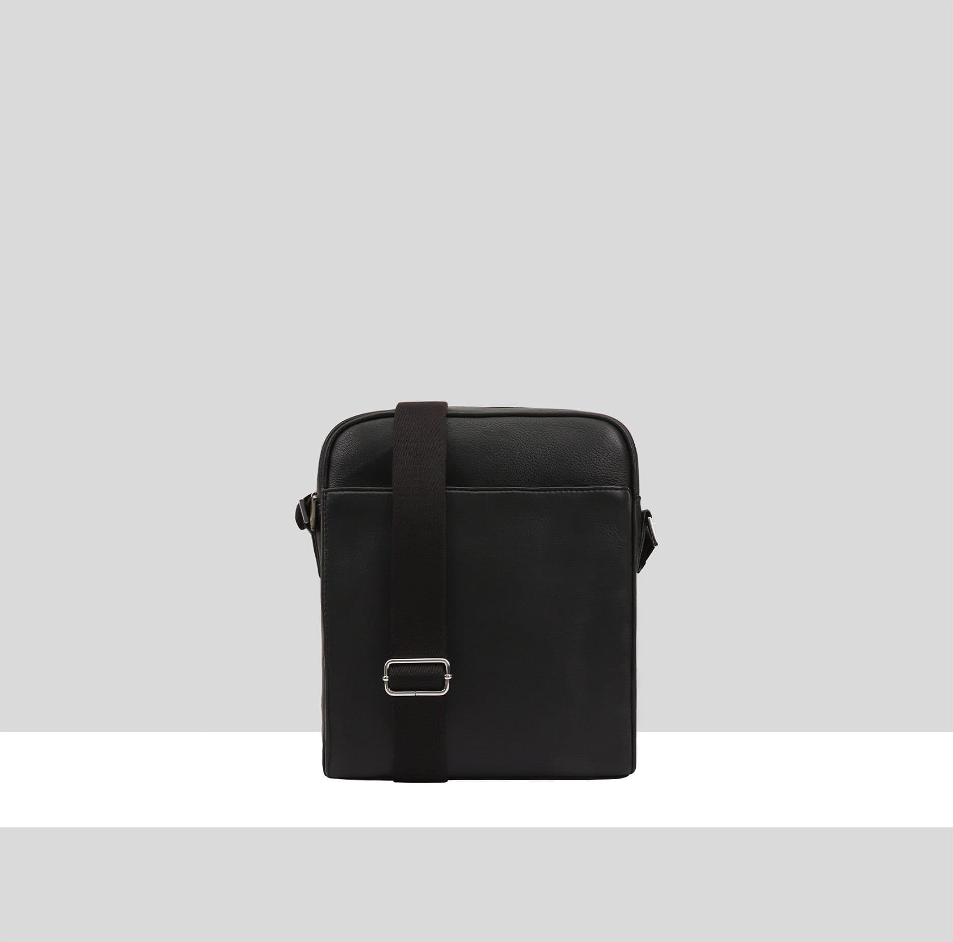 Paul Costelloe Paul Costelloe Men's Kaleb Manbag in Black