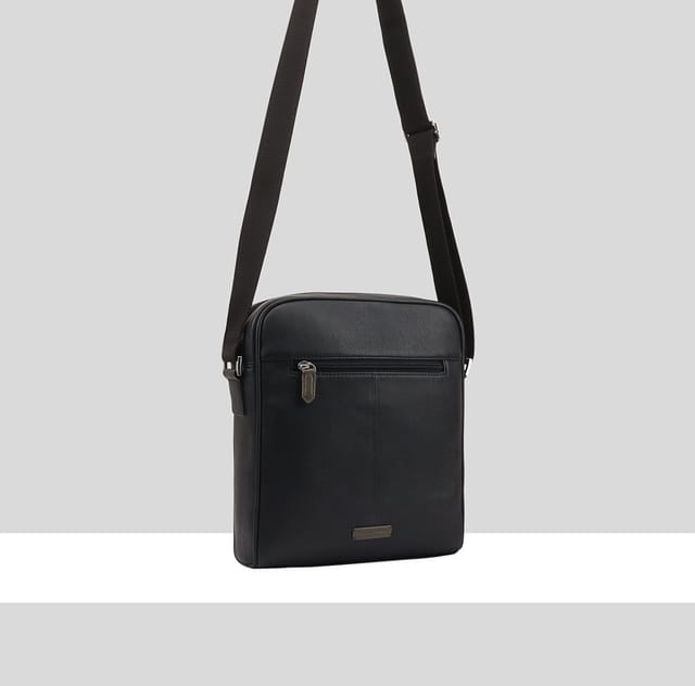 Paul Costelloe Paul Costelloe Men's Kaleb Manbag in Black - 2