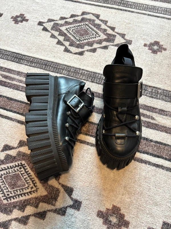 ASOS ASOS Chunky Real Leather Platform Lace Up Shoes size 7 eu 40