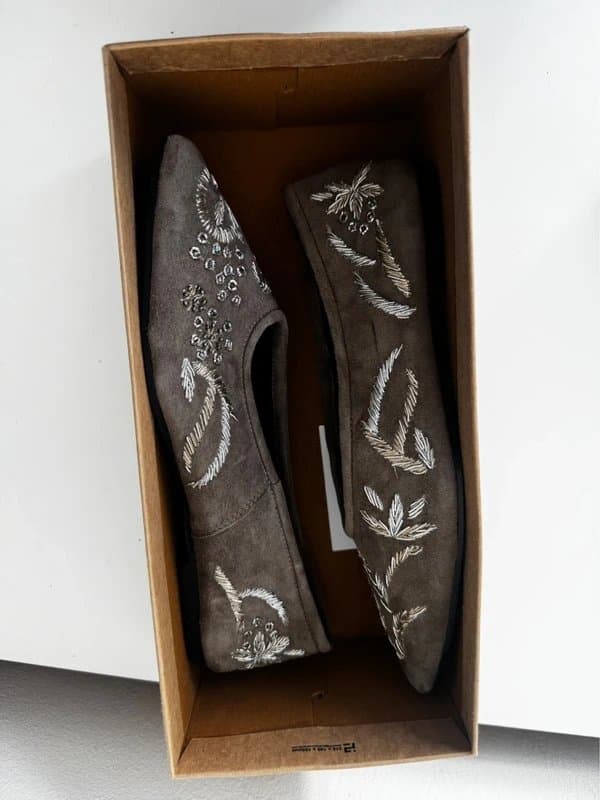 ASOS ASOS olive/grey suede embroidered flats