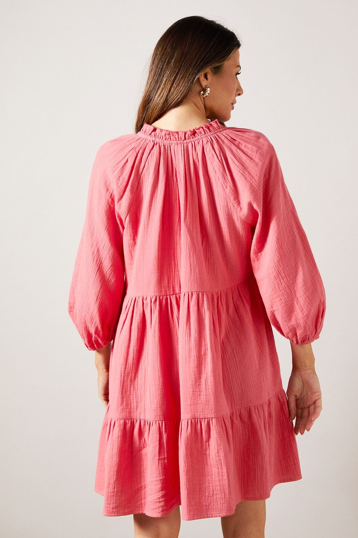 Wallis Wallis Women's Textured Tiered Smock Dress in Coral - 4