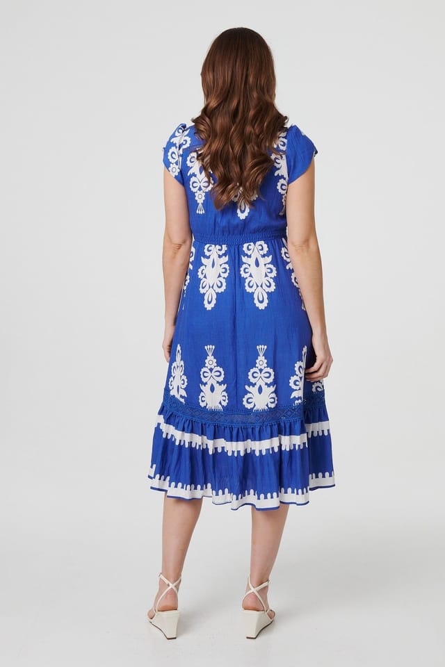 Izabel London Izabel London Women's Ikat Print Cap Sleeve Lace Midi Dress in Blue - 3