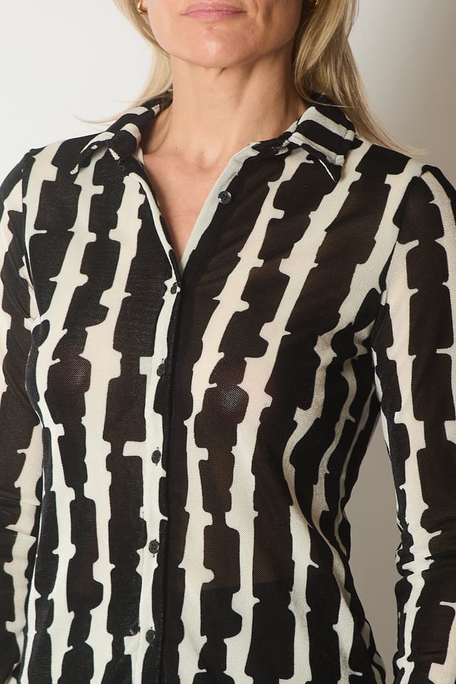 SOLO SOLO Women's Abstract Print Button-Up Shirt in Black - 3
