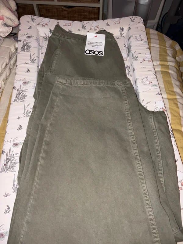 ASOS ASOS - khaki cargo pants (size 16)