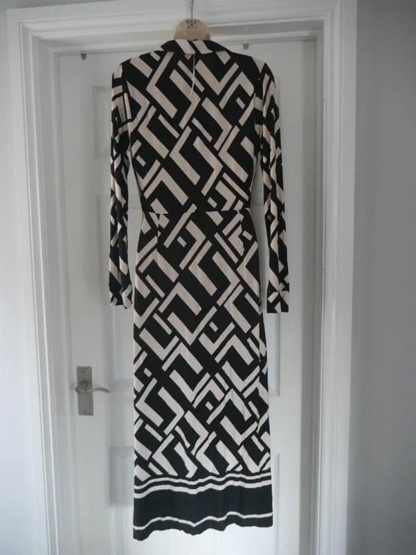 Friends Like These Friends like these Lipsy Dress Ladies Size 8 Black Brown Stretchy Versatile BNWT
