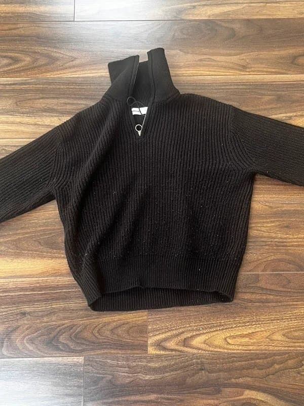 Bershka Bershka Ribbed Half-Zip Knit Jumper – Black – Size XS