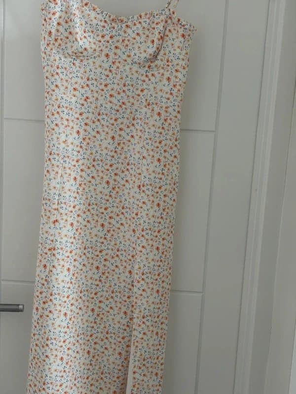 French Connection Very pretty French Connection slip dress.