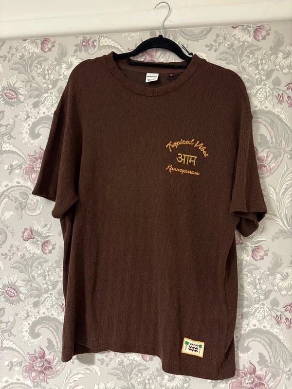 Bershka Men’s Bershka tshirt medium
