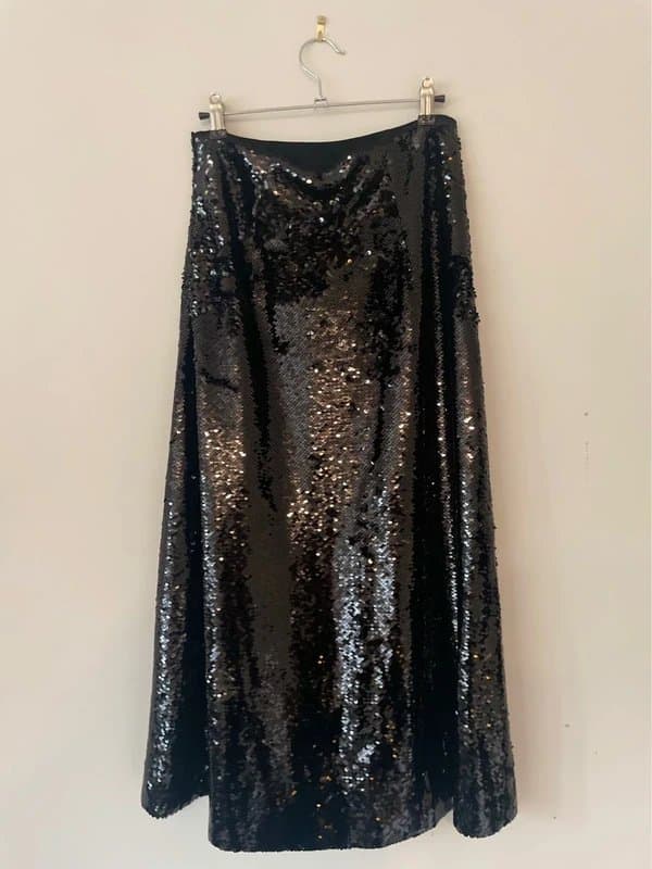 Just Female Just Female sequin skirt NWT size Small