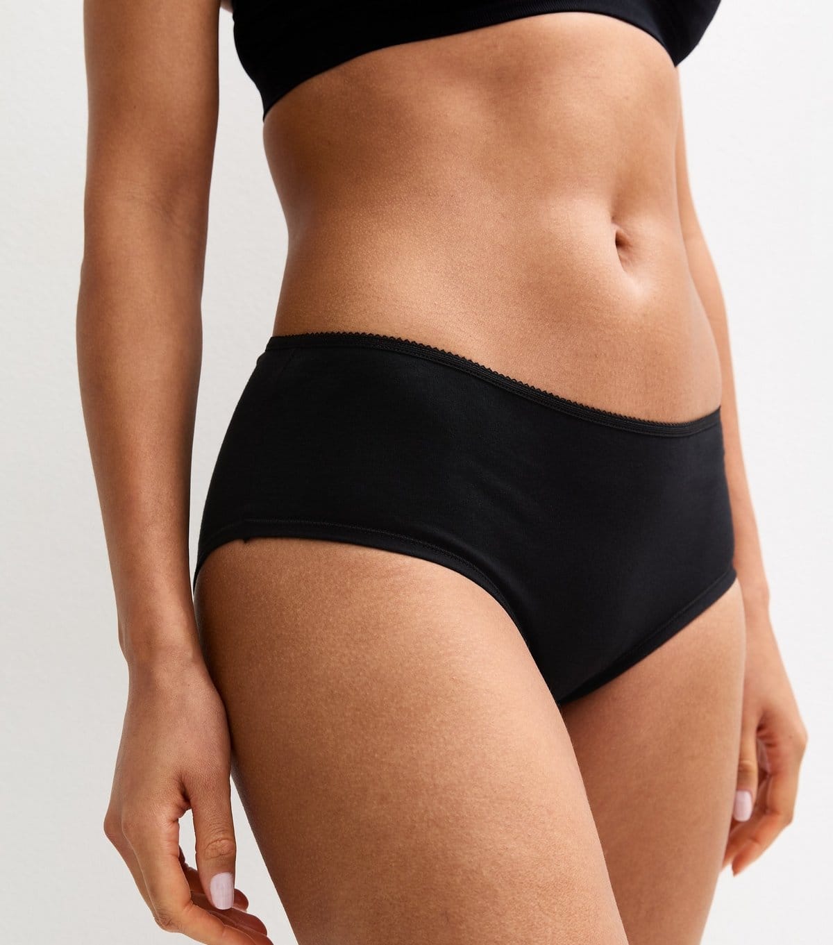 New Look Women's Black Cotton Jersey Ruched Back Brief Shorts New Look - 4