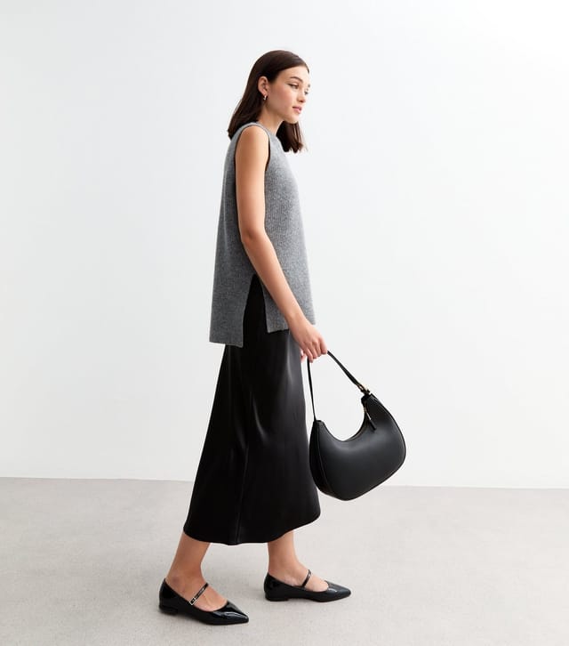 New Look Women's Black Satin Bias Cut Midi Skirt New Look - 2