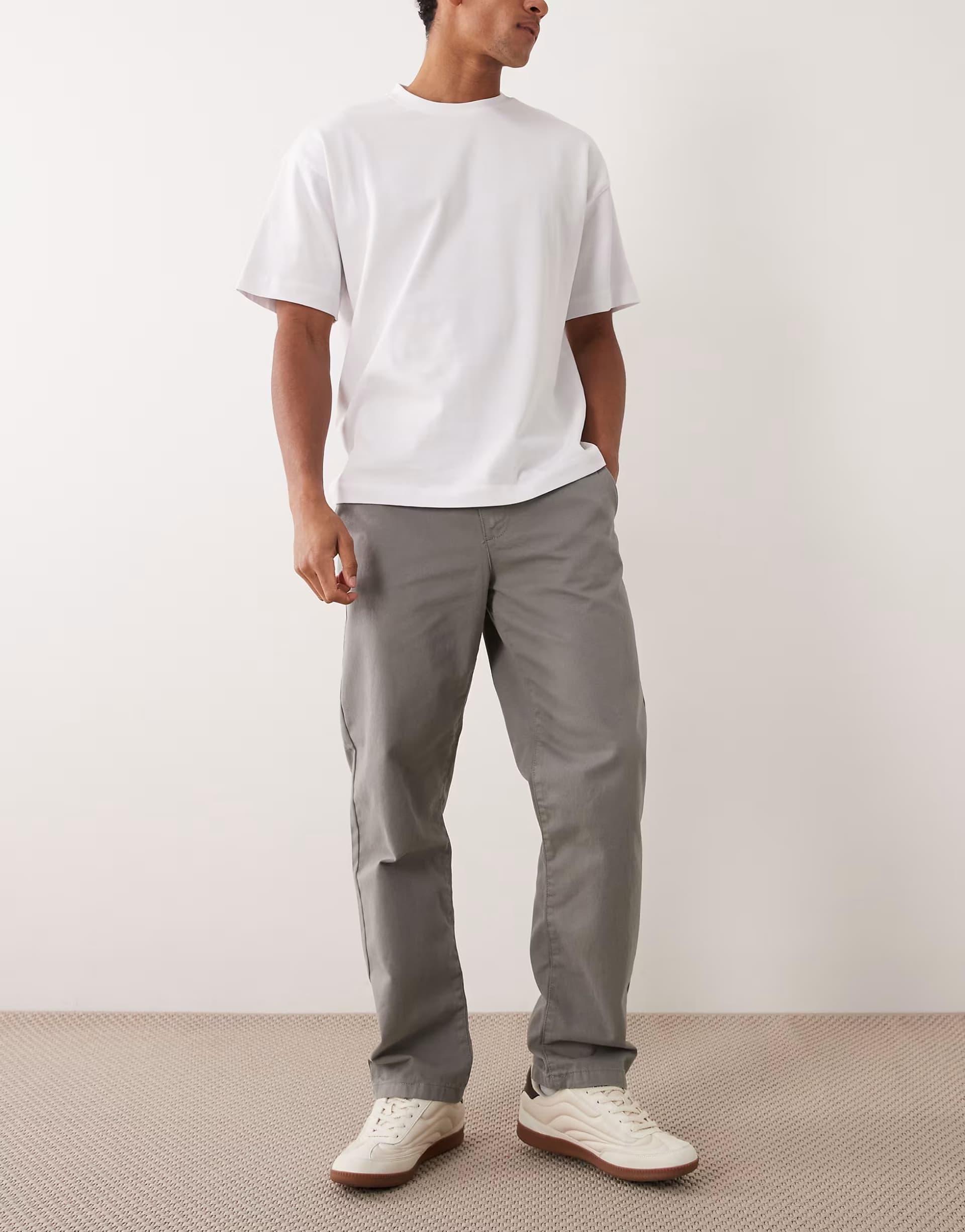ASOS ASOS DESIGN straight chino in grey