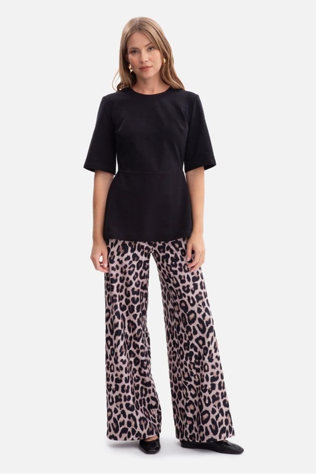 Love Lace Love Lace Women's Round Neck Smooth Sweatshirt Blouse in Black - 2