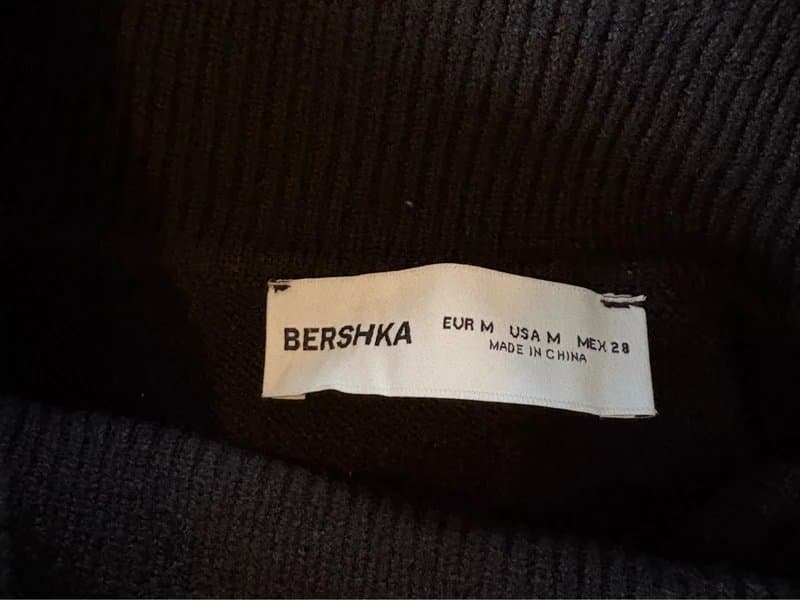 Bershka Bershka off shoulder jumper black