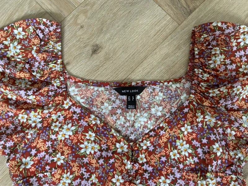 New Look New Look pretty floral peplum top blouse Size 10
