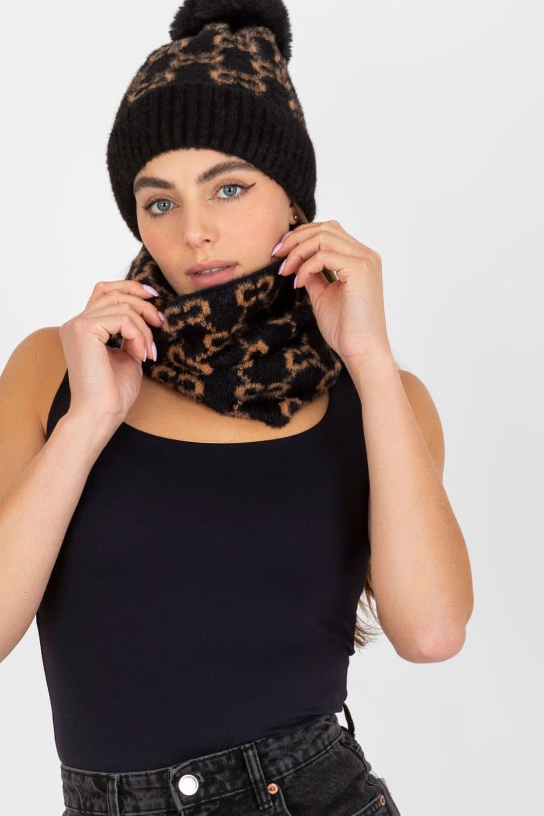 Love Lace Love Lace Women's Warm Chimney Infinity Scarf with Textured Pattern for Cap Match in Black