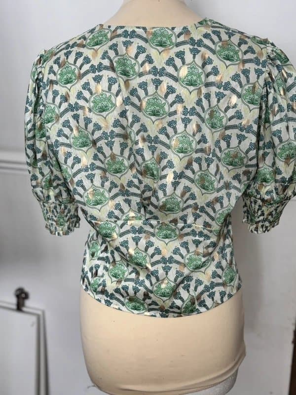 Never Fully Dressed Never Fully Dressed Green and Gold patterned Short sleeve blouse size 10