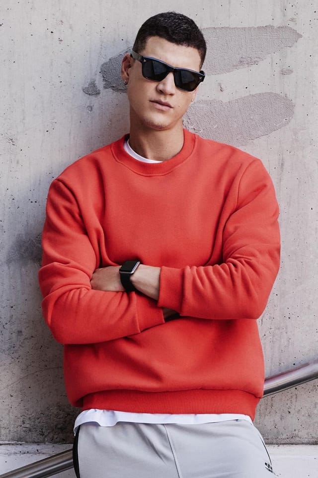 Tommy Life Tommy Life Men's Plain Crew Neck Sweatshirt in Red - 2
