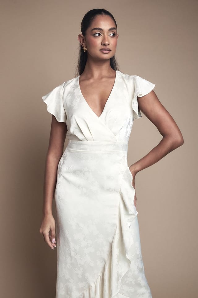 Oasis Oasis Women's Satin Jacquard Ruffle Hem Midaxi Bridesmaid Dress in Champagne - 2