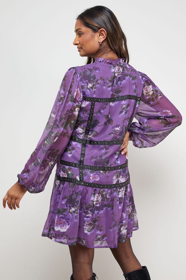 Oasis Oasis Women's Printed Embellished Trim Detail Chiffon Mini Dress in Floral - 3