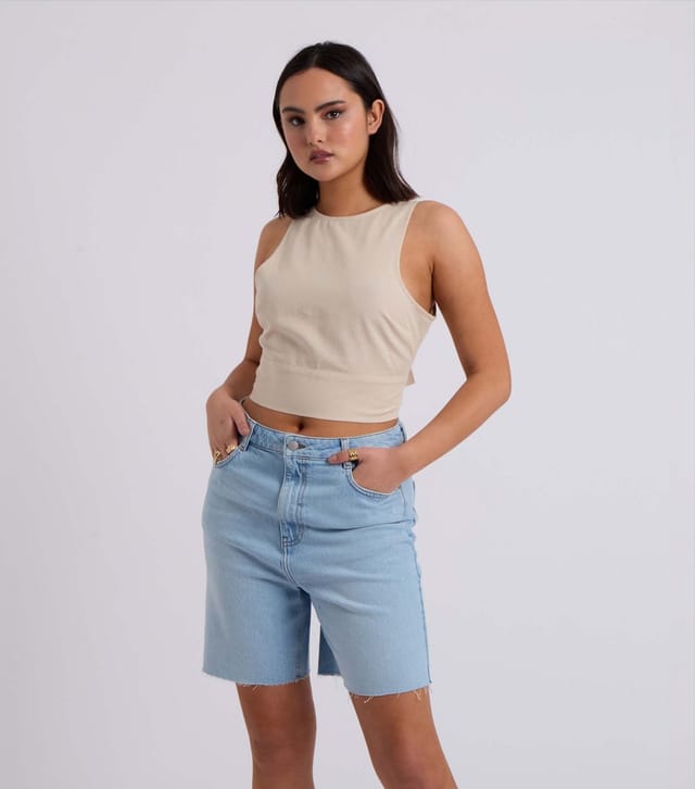 Urban Bliss Women's Light Blue Ripped Bermunda Shorts Urban Bliss New Look - 3