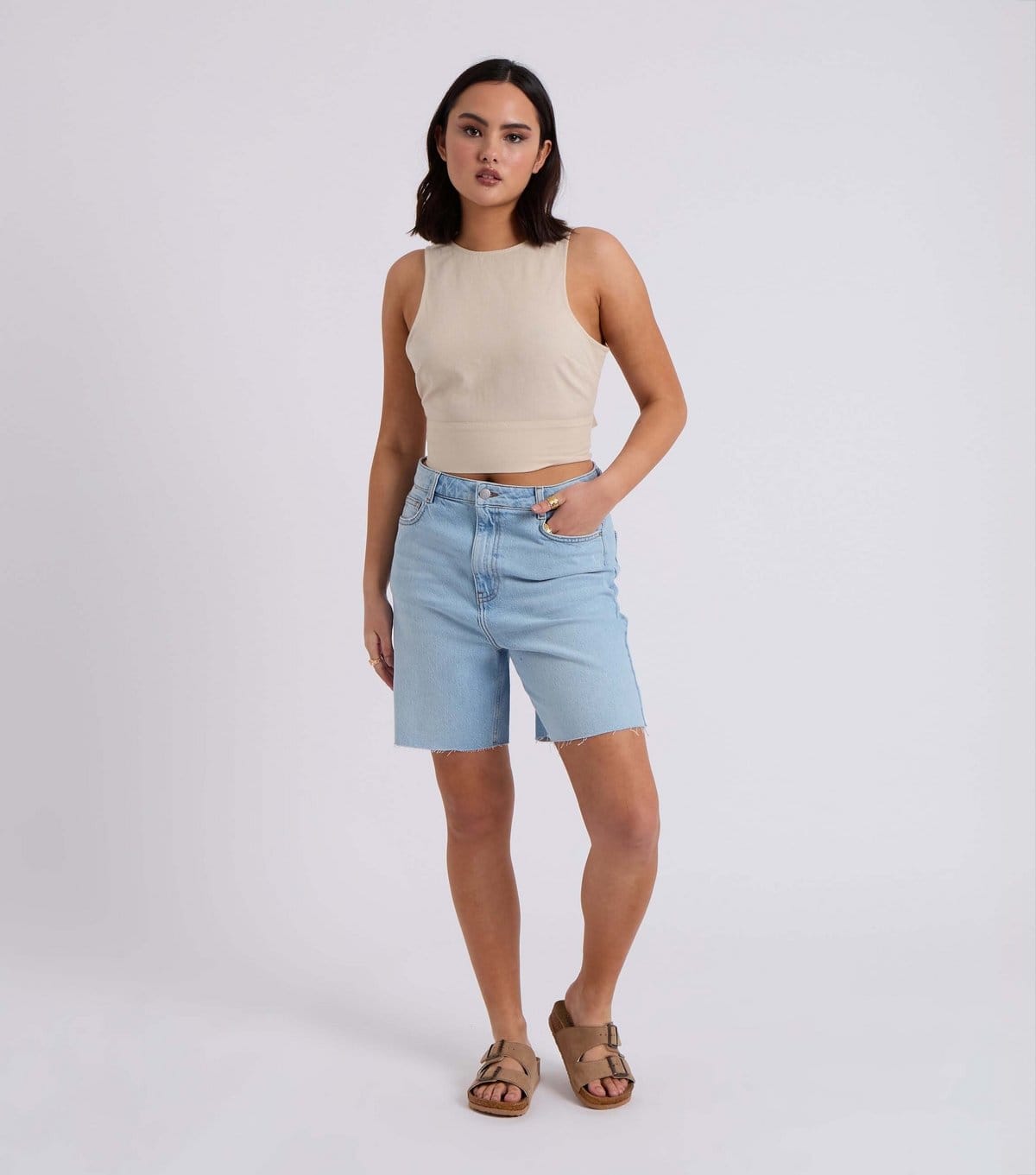 Urban Bliss Women's Light Blue Ripped Bermunda Shorts Urban Bliss New Look - 4