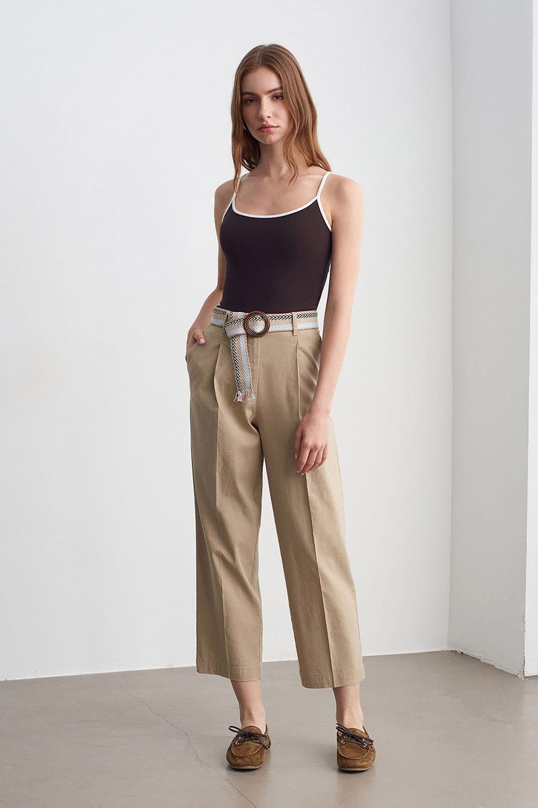 Dilvin Dilvin Beige Belted Pleated Straight-Leg Trousers