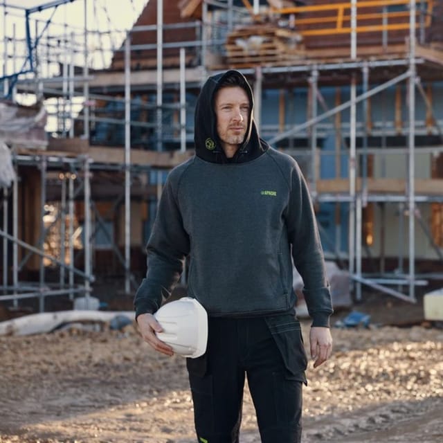 Apache Apache Men's Kingston Hooded Sweatshirt in Black - 3