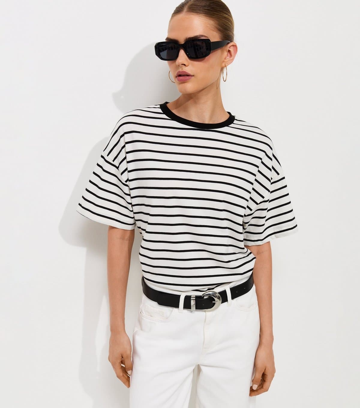New Look Women's White Cotton Striped Oversized Boxy Fit T-Shirt New Look