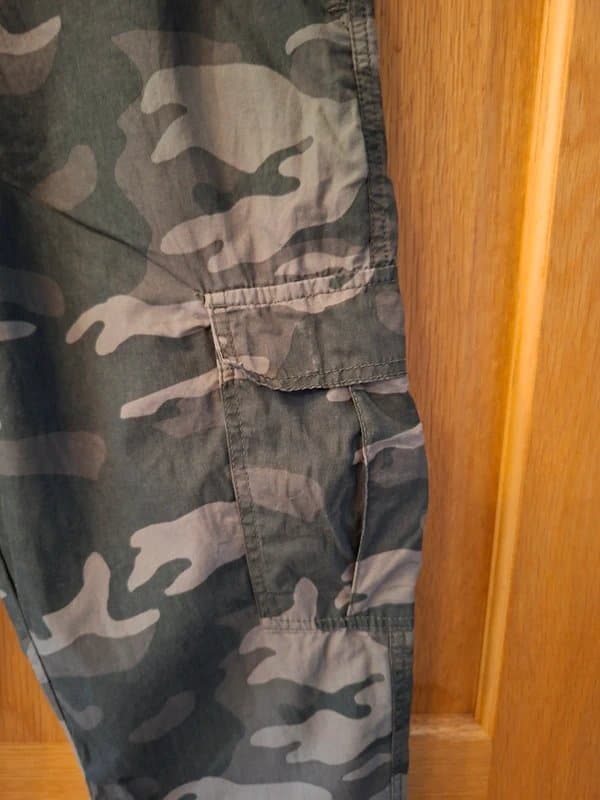 New Look Camouflage Cargo Pants Size UK10