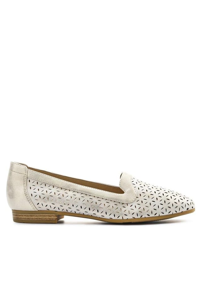 Pavers Pavers Women's Slip-On Pumps in Beige - 2