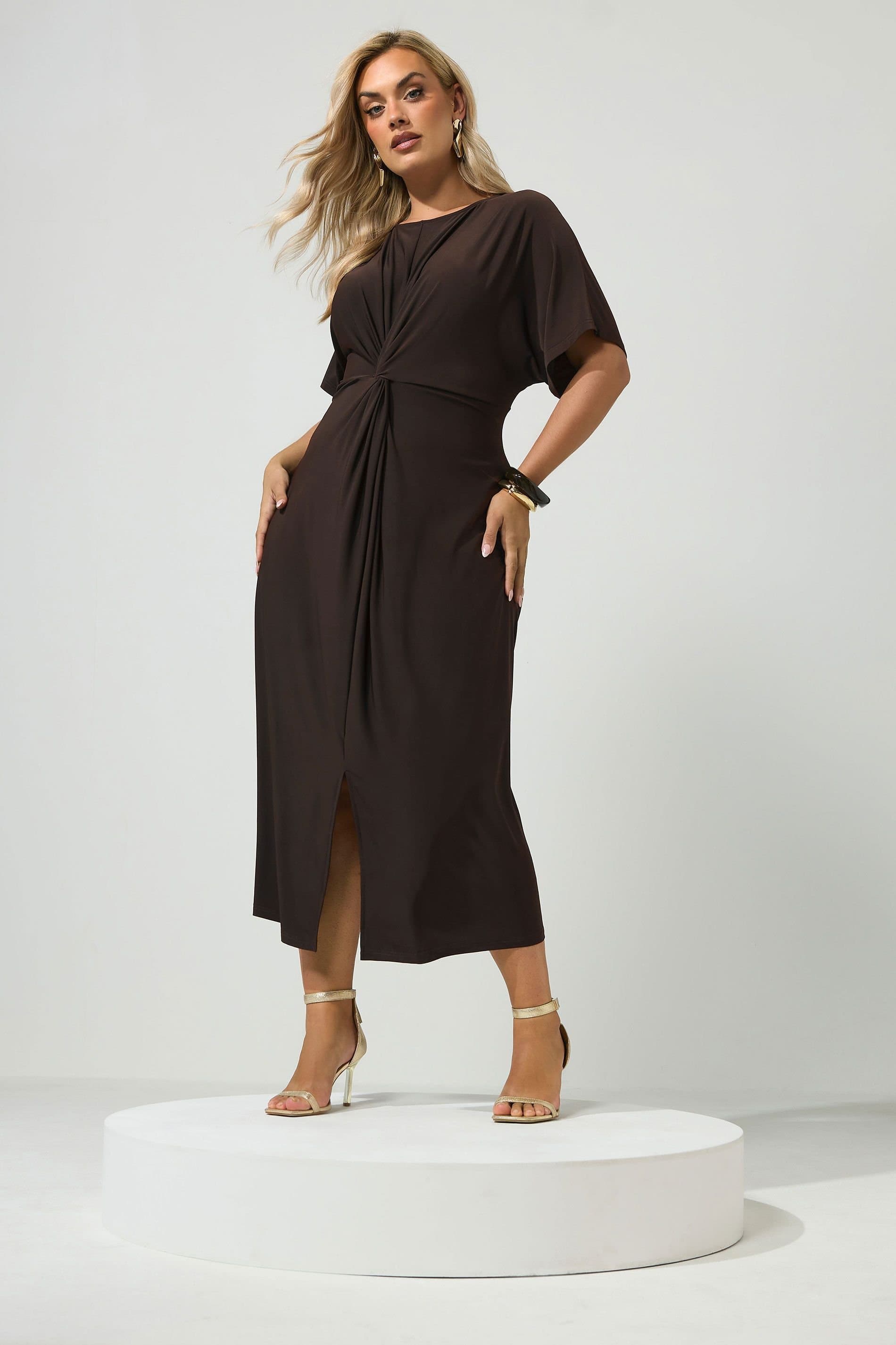 Yours Yours Women's Knot Front Maxi Dress in Chocolate
