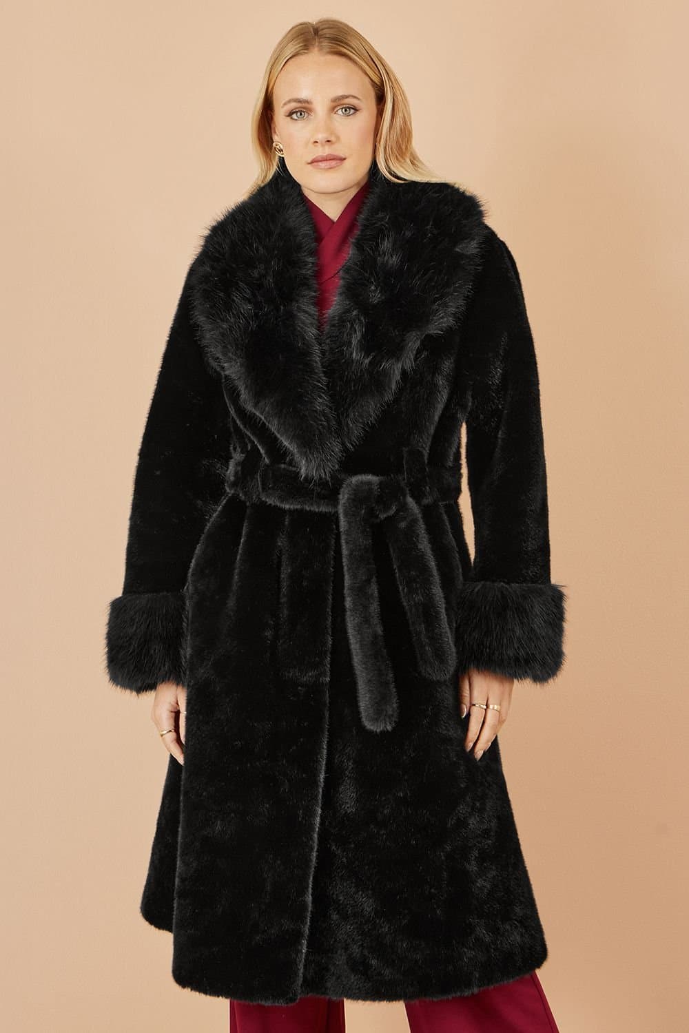 Yumi Yumi Women's Black Wrap Faux Fur Coat With Oversize Collar
