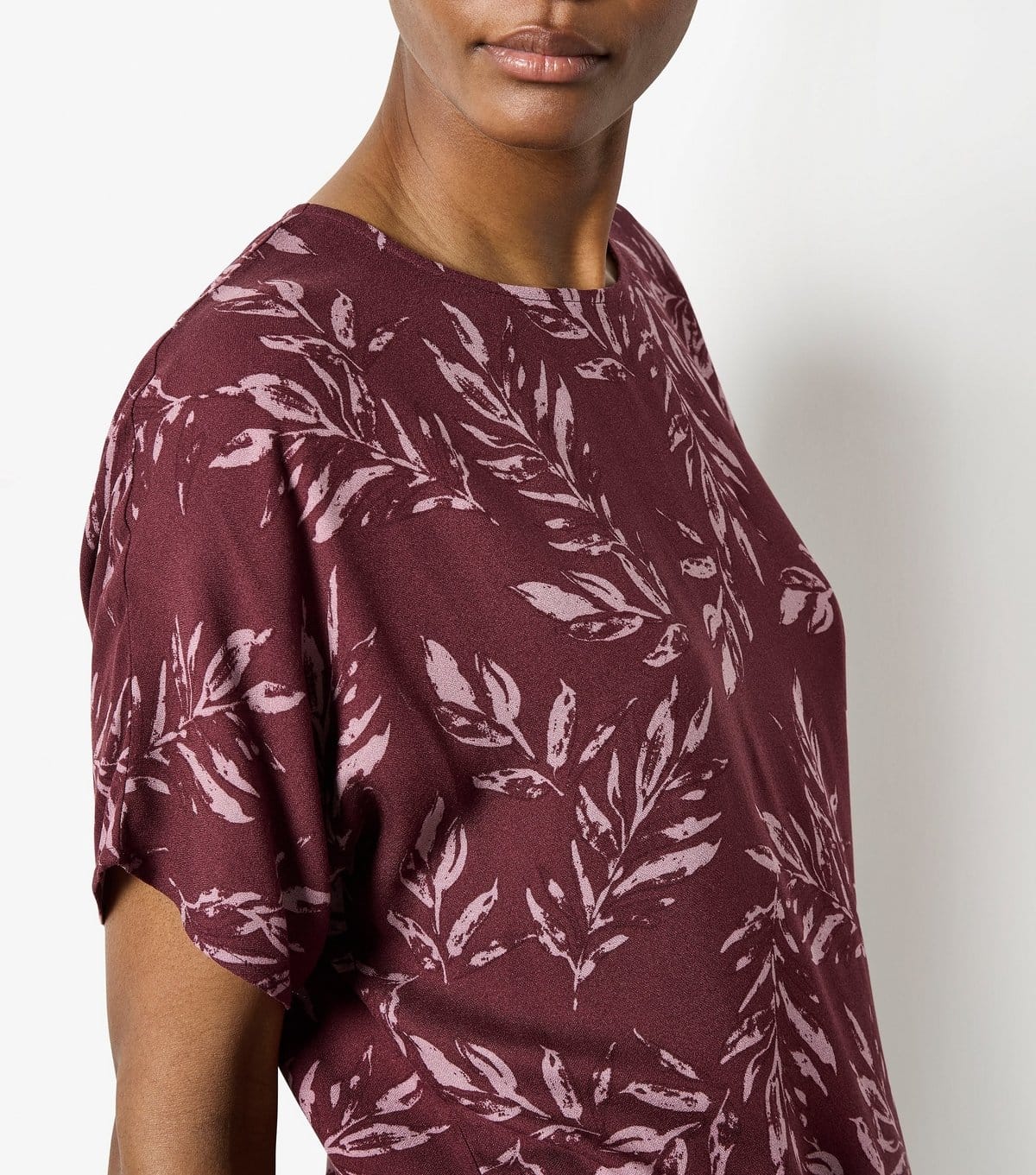 Apricot Women's Purple Leaf Print T-Shirt Apricot New Look - 4