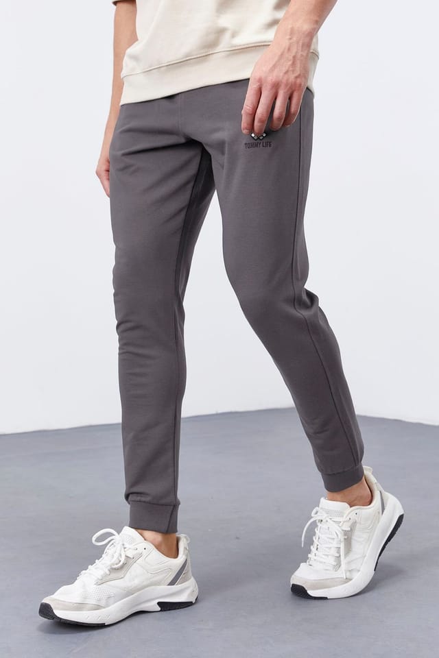 Tommy Life Tommy Life Men's Slim-Fit Fleece Sweatpants in Charcoal - 2