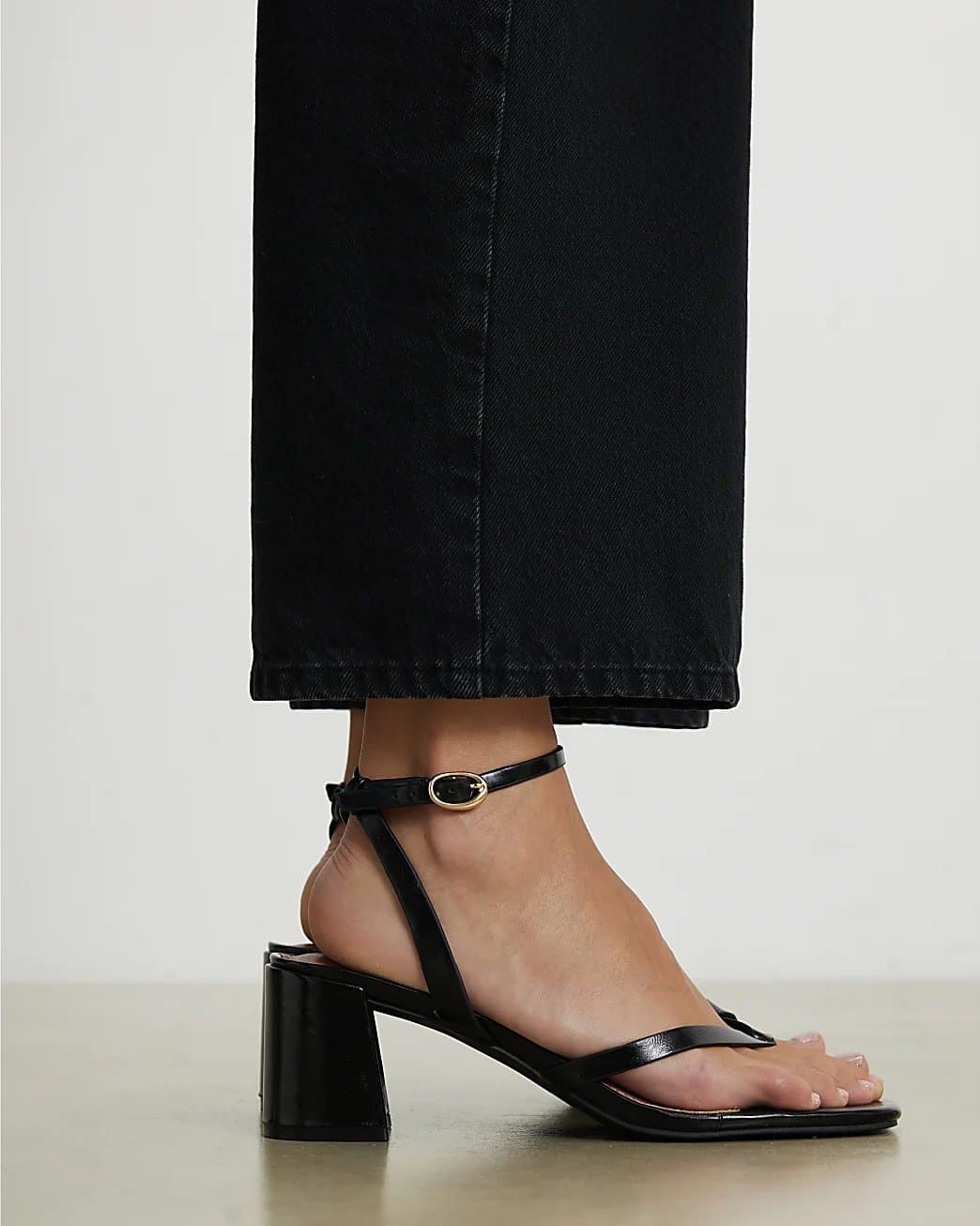 River Island River Island Womens Black Block Heel Toe Thong Sandals