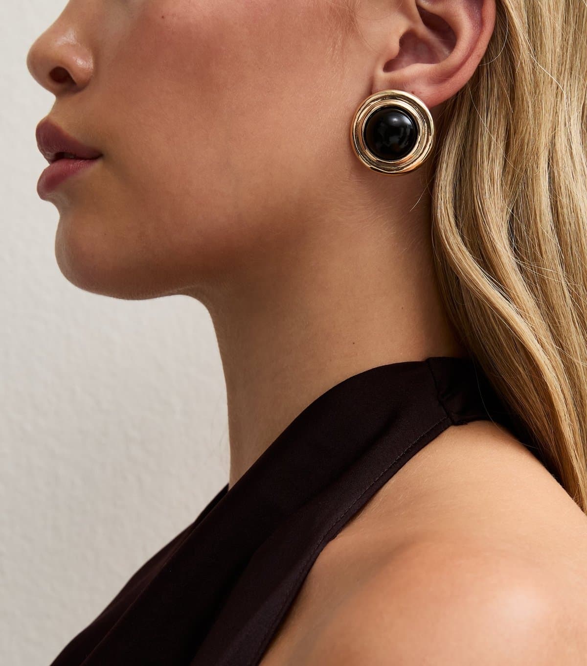 New Look Black Gem Gold-Tone Circle Stud Earrings New Look
