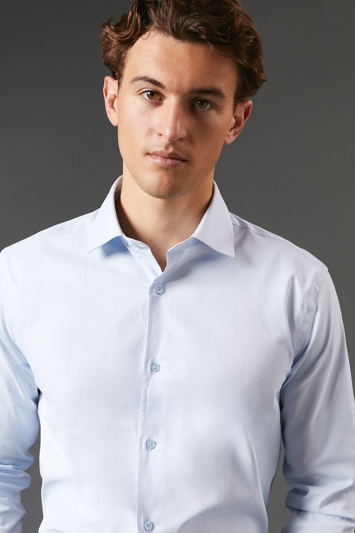 Burton Burton Men's Blue Tailored Fit Long Sleeve Easy Iron Shirt - 2