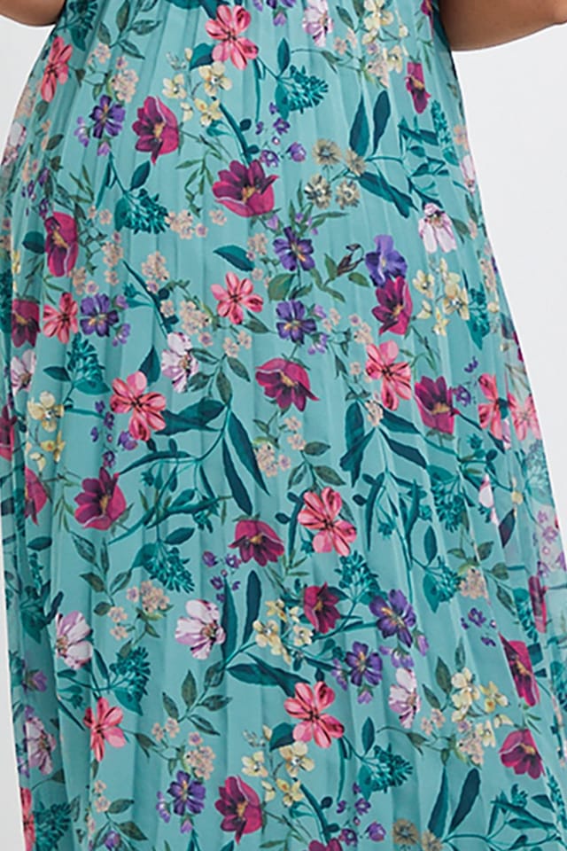 Wallis Wallis Women's Petite Floral Chiffon Pleated Sleeve Midi Dress in Green - 3
