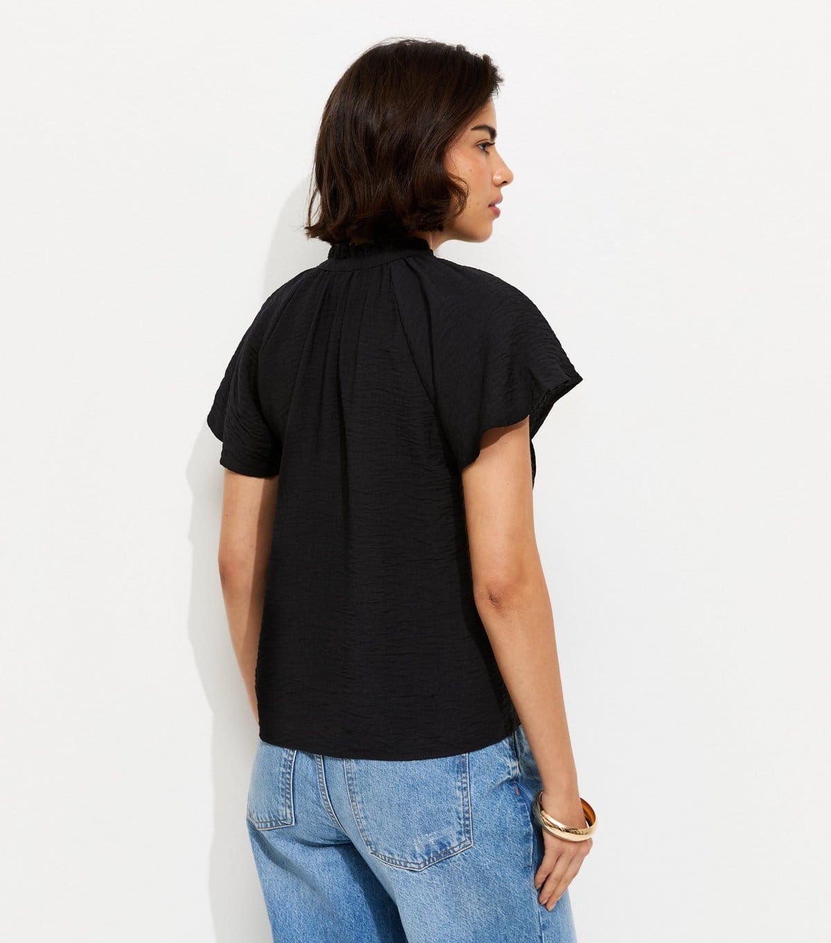 New Look Women's Black Crinkled Flutter Sleeve Blouse New Look - 4