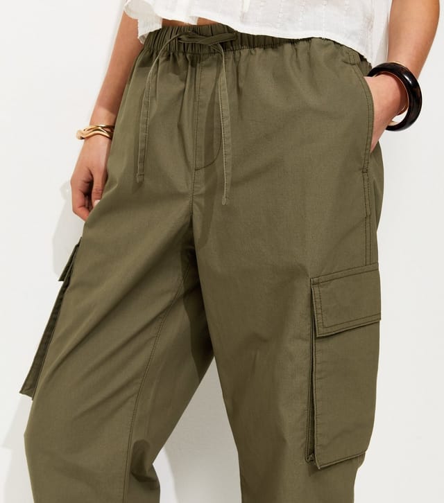 New Look Women's Dark Khaki Barrel Leg Utility Cargo Trousers New Look - 3