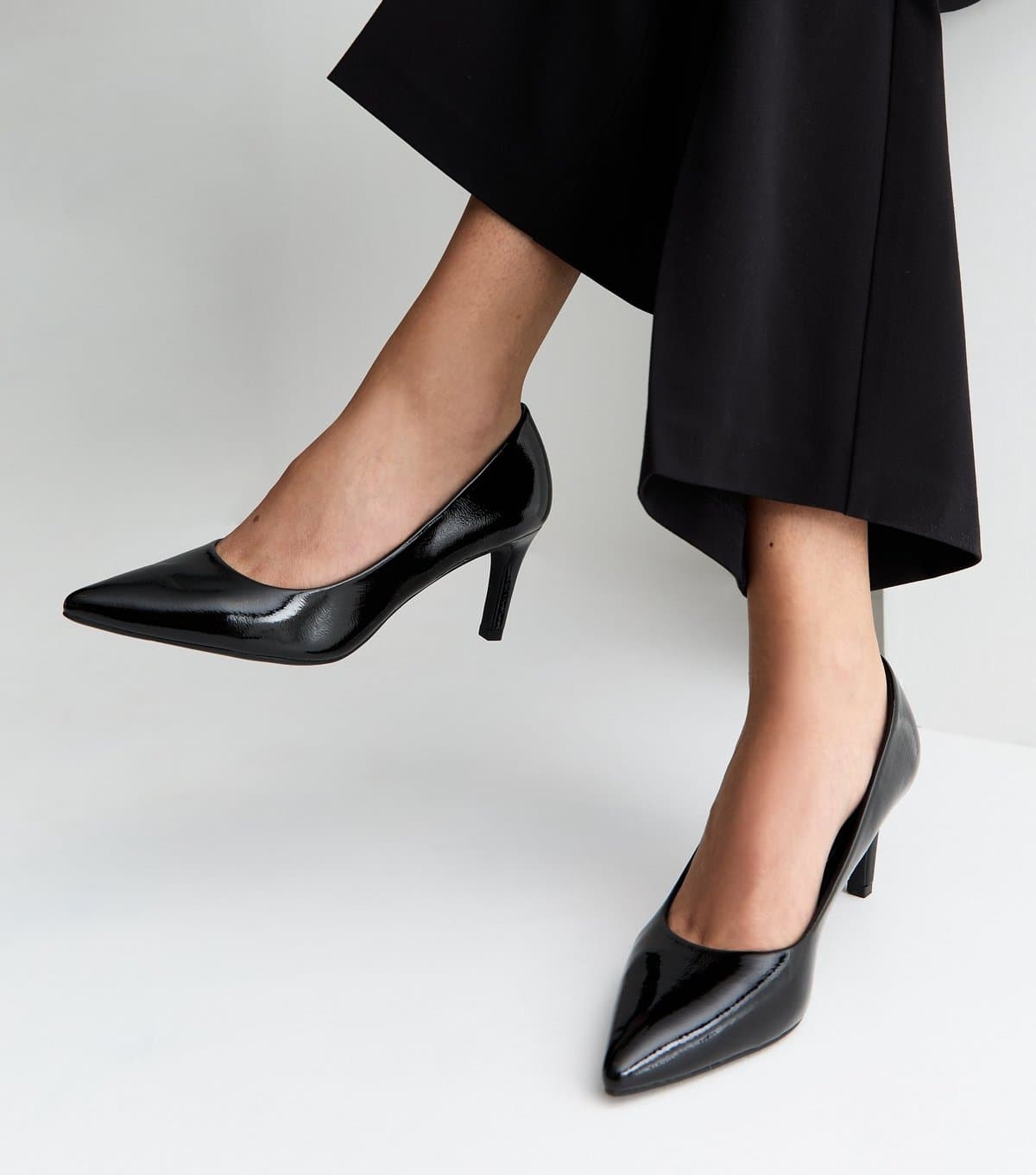 New Look Women's Black Patent Faux Leather Pointed Toe Court Shoes Vegan New Look