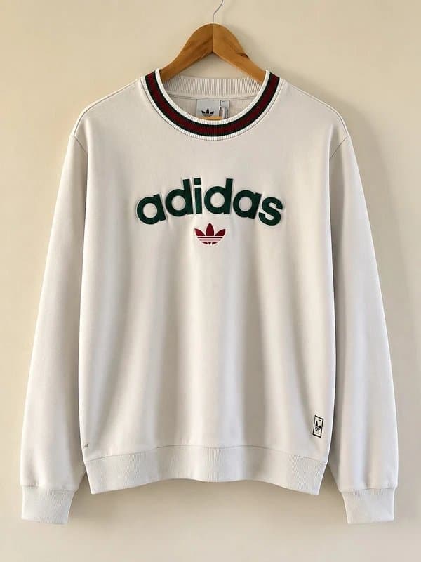 adidas adidas Originals Logo Crewneck Sweatshirt – Cream – Size Small