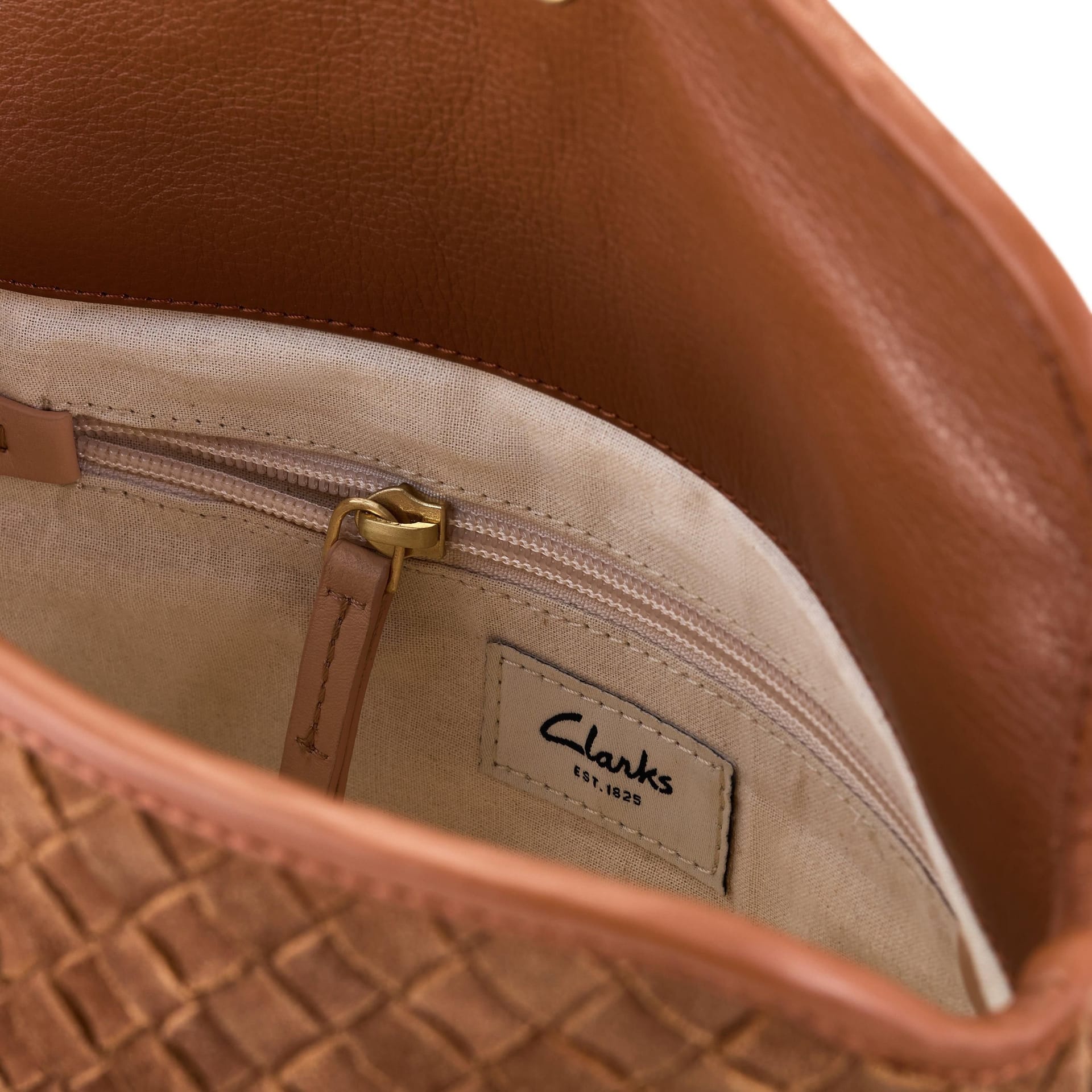 Clarks Clarks Women's Leonie Woven Tan Suede Shoulder Bag, Cross Body Bag in Brown - 4