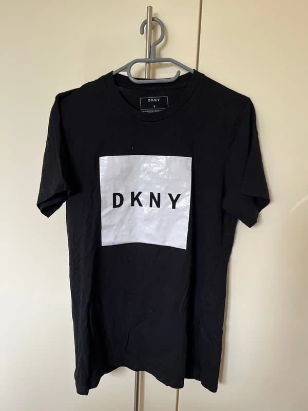 DKNY men’s dkny black graphic tshirt
