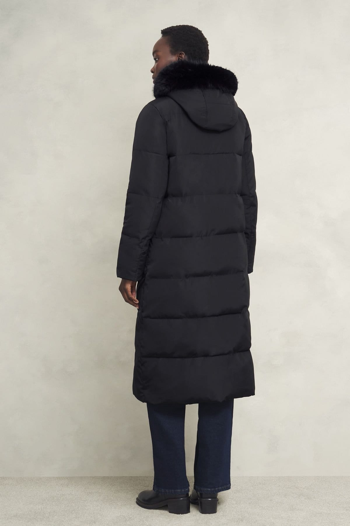 Hobbs London Hobbs London Women's Tyla Puffer Coat in True Black - 4