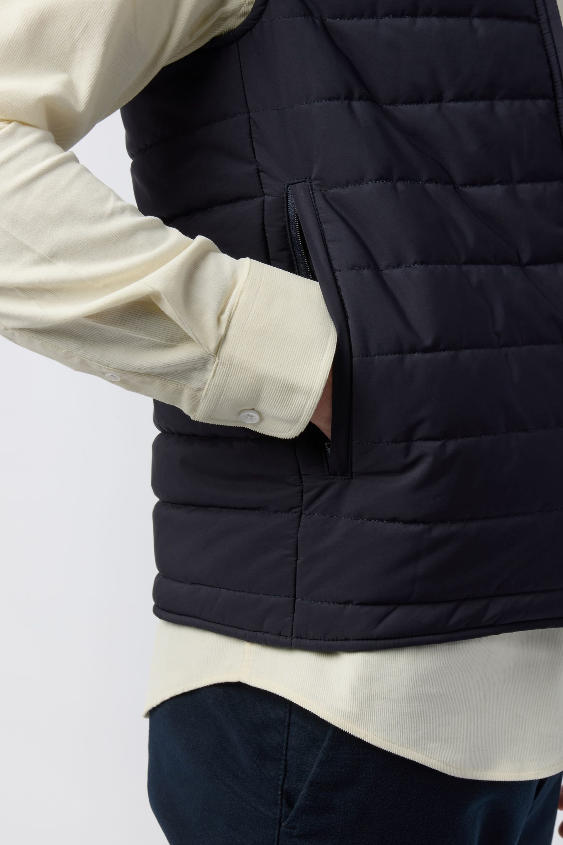 Melka Melka Men's Padded Gilet in Navy - 4